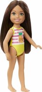 Barbie Chelsea Club figuurtje in badpak met ananasprint